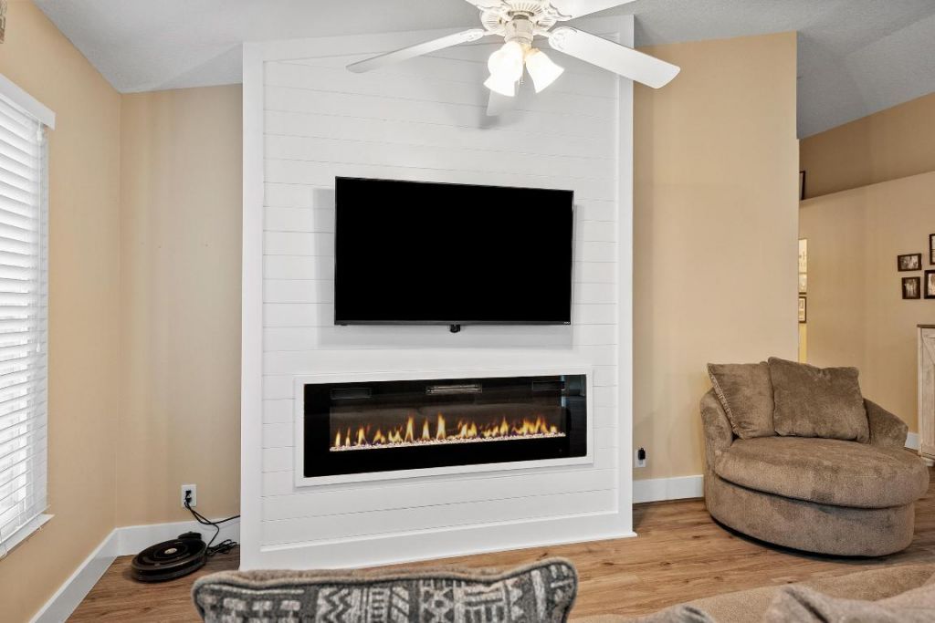 8897 SW Fishermans Wharf Drive, Stuart, FL 34997 Photo