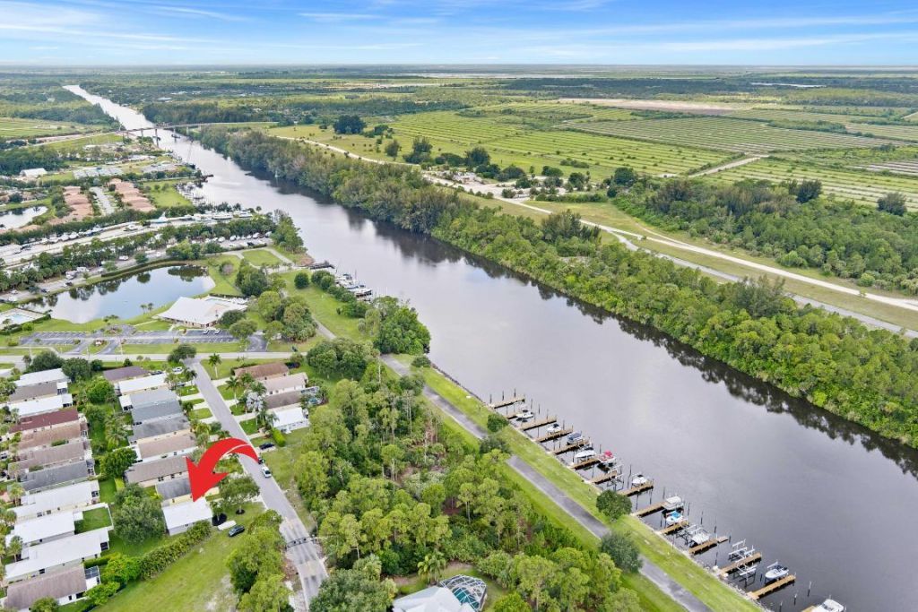 8897 SW Fishermans Wharf Drive, Stuart, FL 34997 Photo