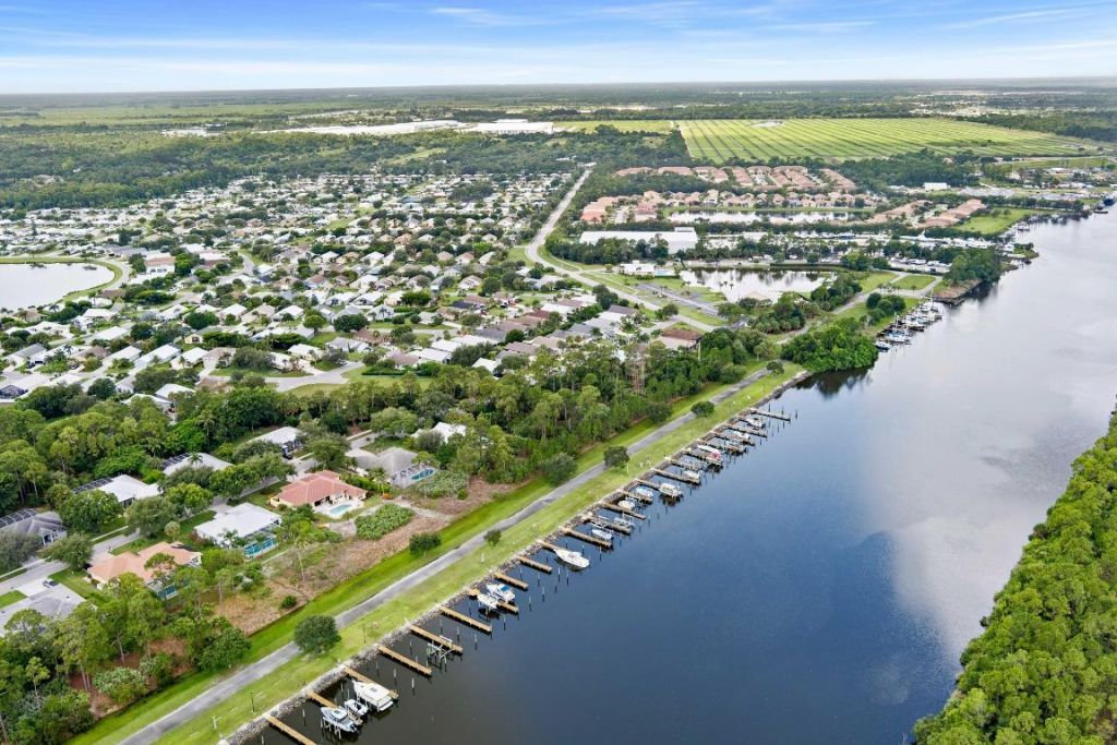 8897 SW Fishermans Wharf Drive, Stuart, FL 34997 Photo