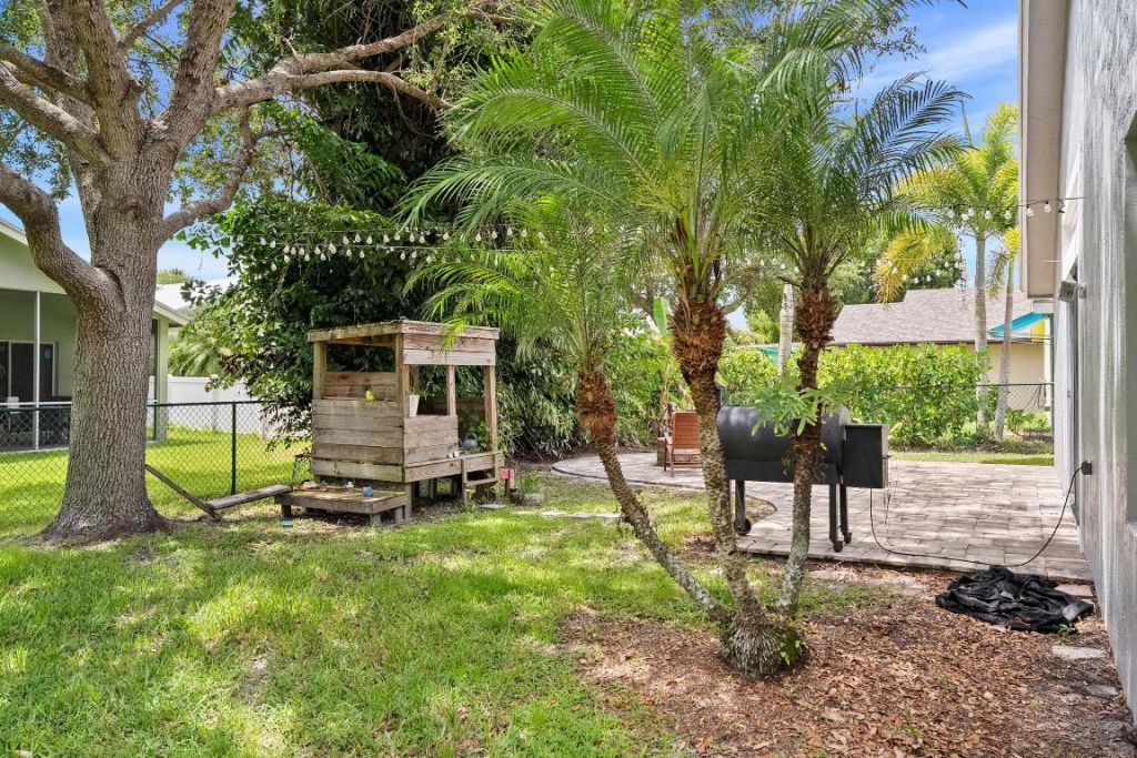 8897 SW Fishermans Wharf Drive, Stuart, FL 34997 Photo