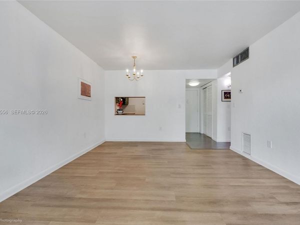 7403 SW 82nd St, Unit 210N, Miami, FL 33143