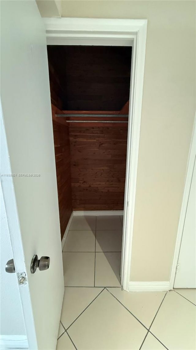 330 74th St , Unit 16, Miami Beach, FL 33141 Photo