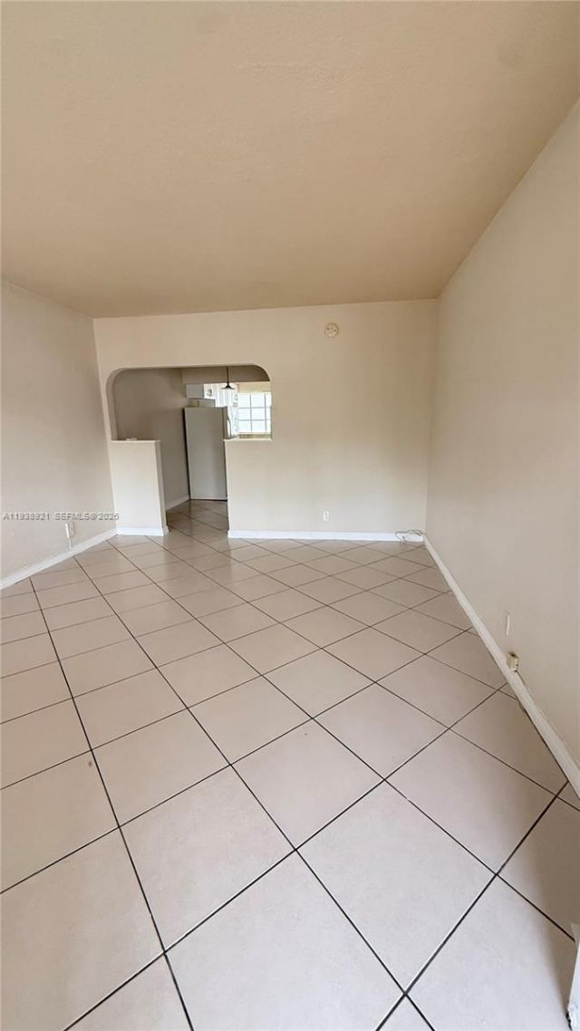 330 74th St , Unit 16, Miami Beach, FL 33141 Photo