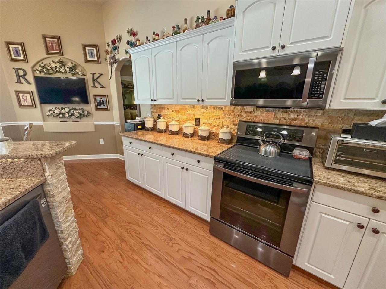 13807 Eagles Rock Court, Hudson, FL 34667 Photo