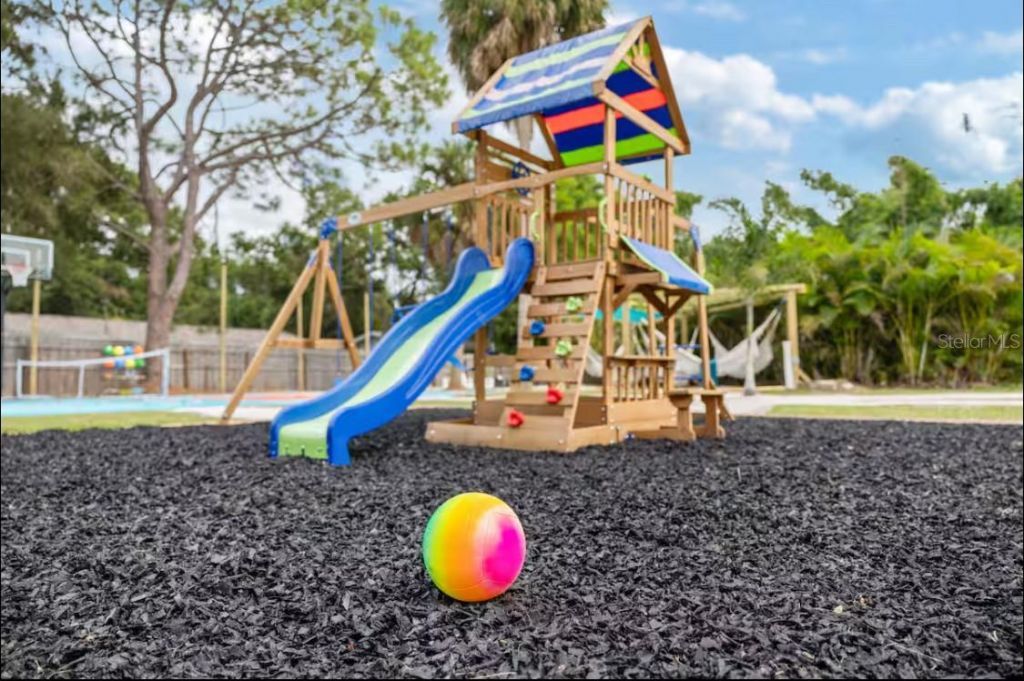 7701 40th Terrace N, Saint Petersburg, FL 33709 Photo