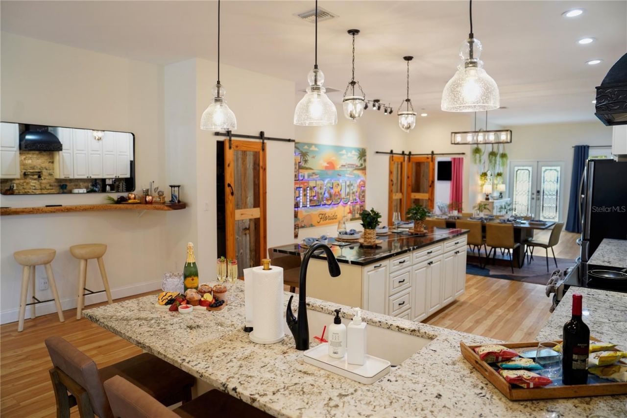 7701 40th Terrace N, Saint Petersburg, FL 33709 Photo