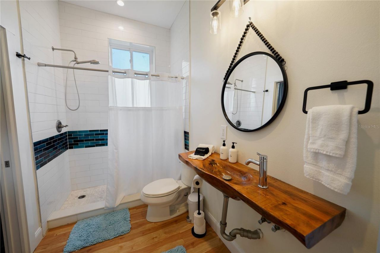 7701 40th Terrace N, Saint Petersburg, FL 33709 Photo