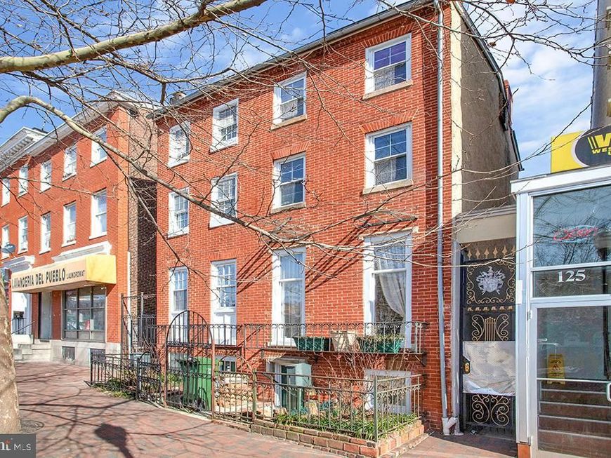 121 S Broadway, Baltimore, MD 21231 Main Photo