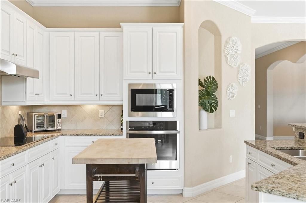 28564 Longford Ct, Bonita Springs, FL 34135 Photo