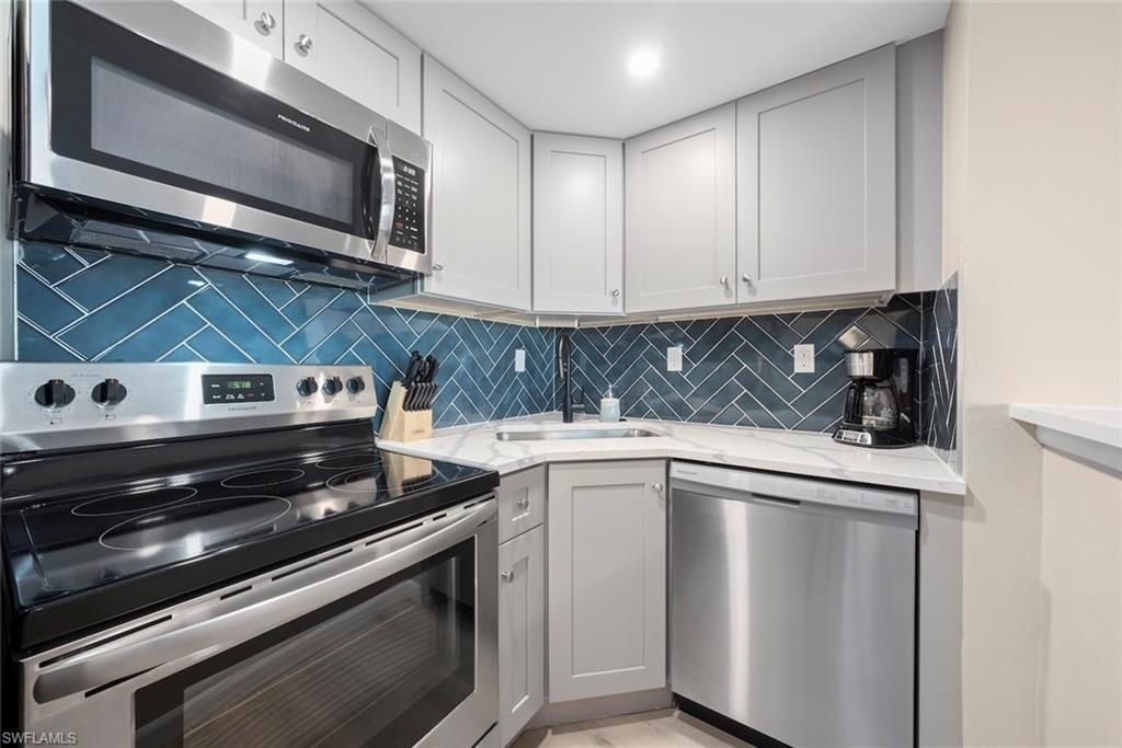 2230 Camino Del Mar Dr, Unit 3X1, Sanibel, FL 33957 Photo