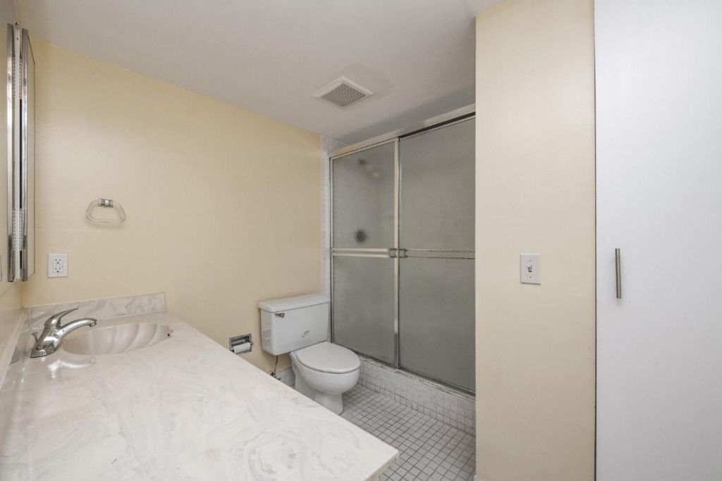 3900 N Hills Drive, Unit 409, Hollywood, FL 33021 Photo