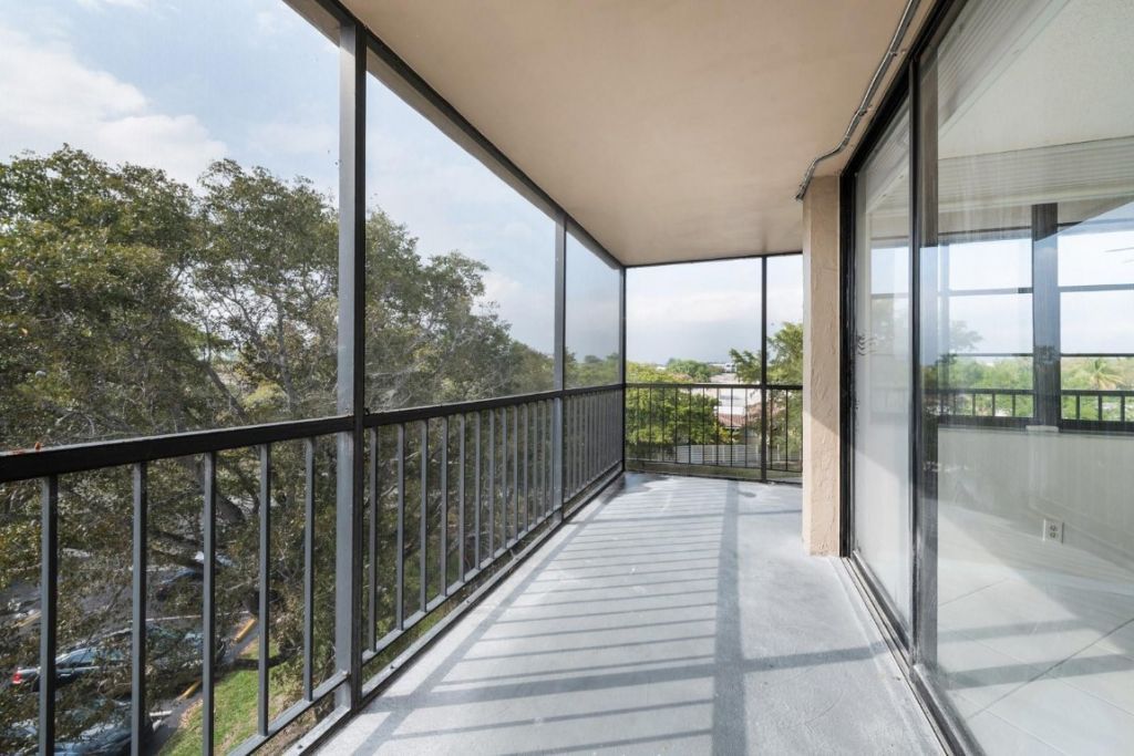 3900 N Hills Drive, Unit 409, Hollywood, FL 33021 Photo