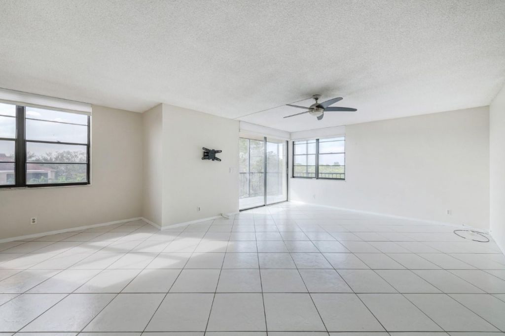 3900 N Hills Drive, Unit 409, Hollywood, FL 33021 Photo