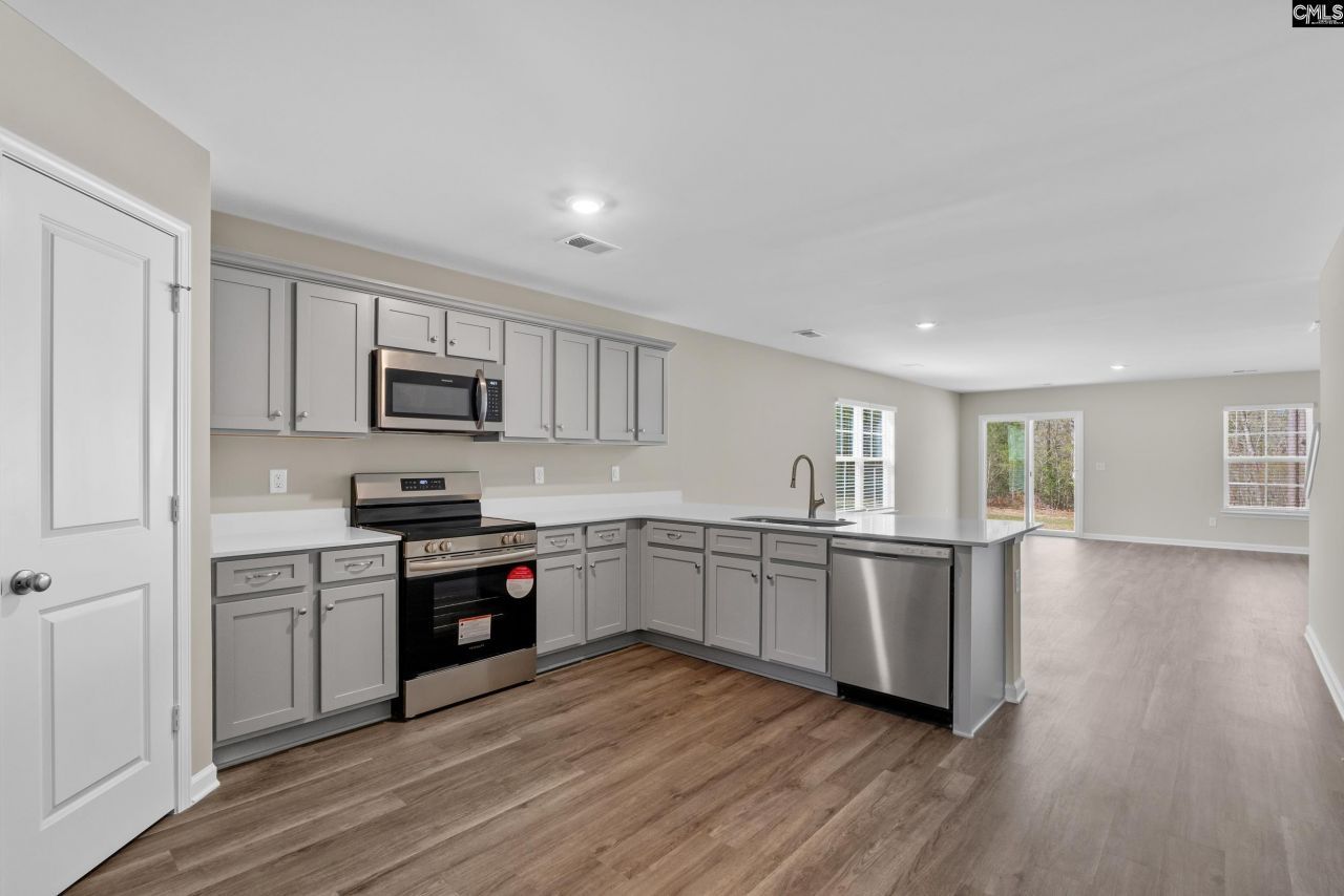 110 Cape Horn Drive Photo 4