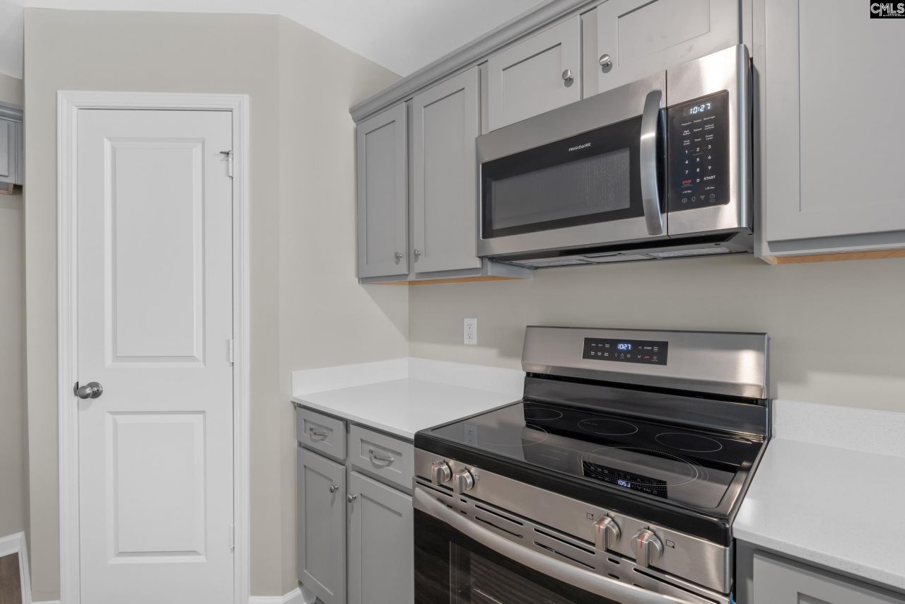 110 Cape Horn Drive Photo 5