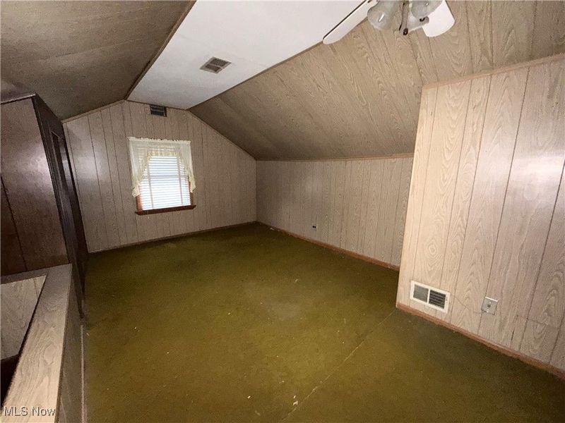 18870 Monterey Avenue, Euclid, OH 44119 Photo 13