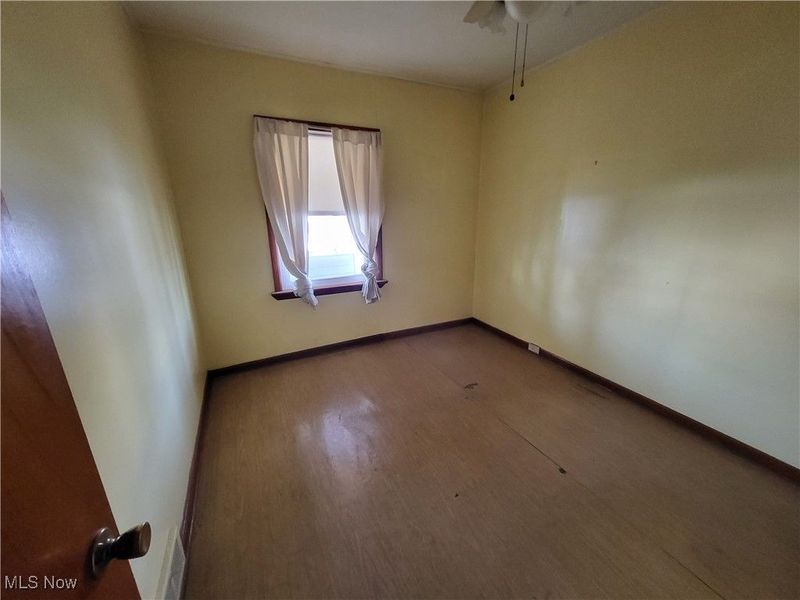 18870 Monterey Avenue, Euclid, OH 44119 Photo 9