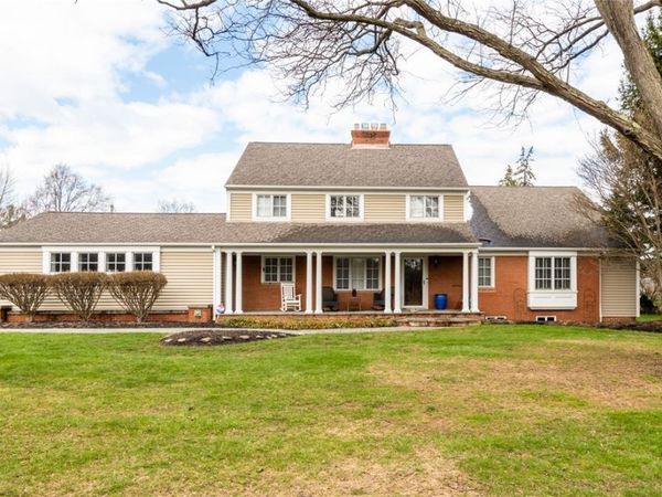 26161 Shaker Boulevard, Beachwood, OH 44122