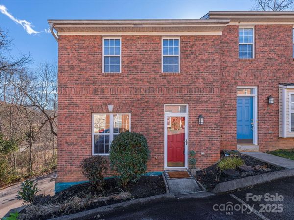 53 Vancott Court , Clyde, NC 28721