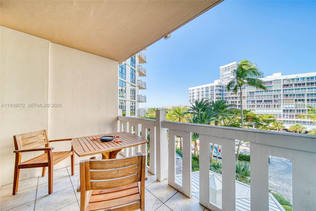 1111 Crandon Blvd, Unit C404, Key Biscayne, FL 33149 Photo