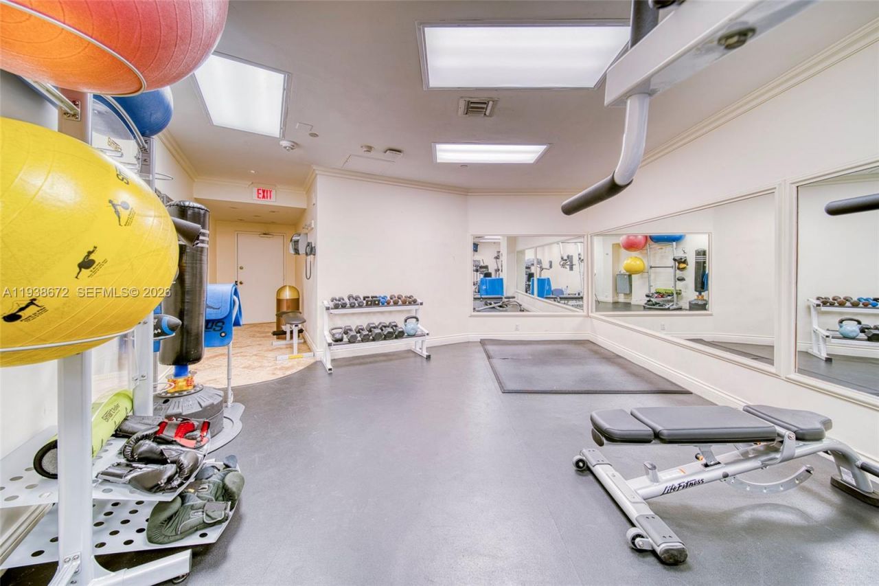 1111 Crandon Blvd, Unit C404, Key Biscayne, FL 33149 Photo