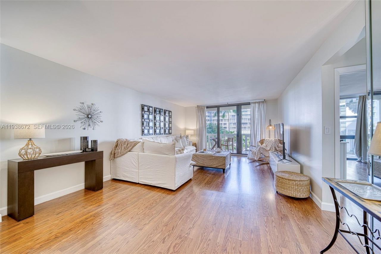 1111 Crandon Blvd, Unit C404, Key Biscayne, FL 33149 Photo