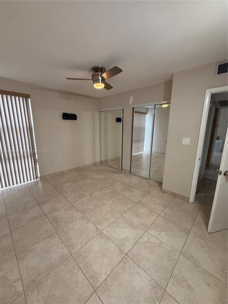 17620 Atlantic Blvd , Unit 518, Sunny Isles Beach, FL 33160 Photo