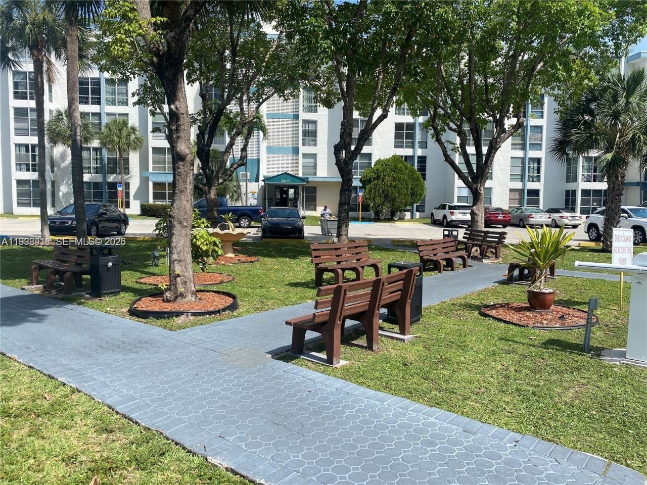 17620 Atlantic Blvd , Unit 518, Sunny Isles Beach, FL 33160 Photo