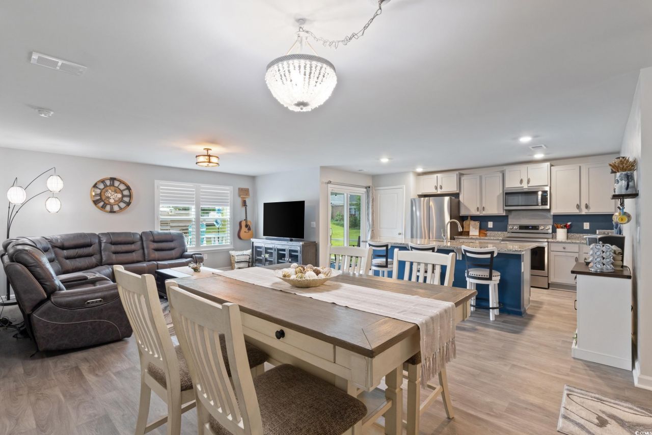 178 Belmonte Dr. Photo 12