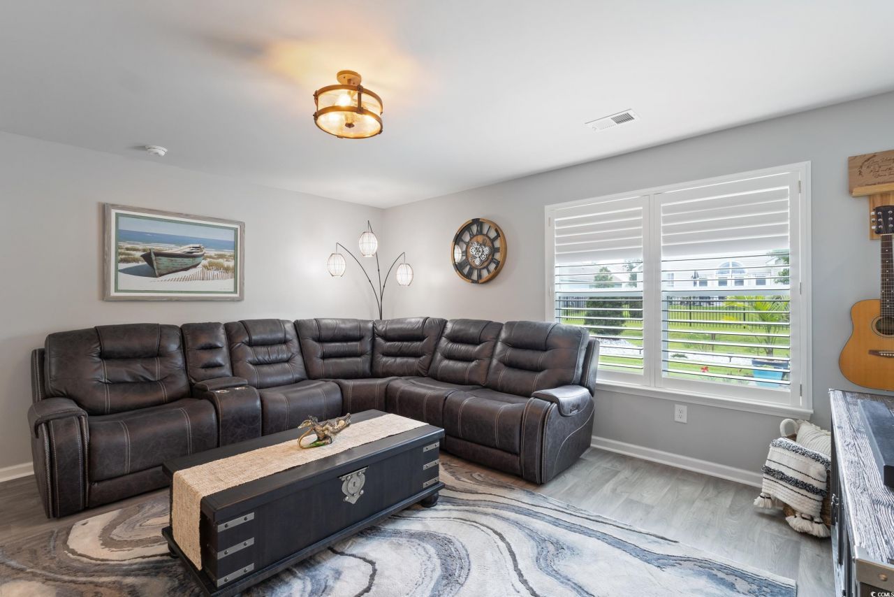 178 Belmonte Dr. Photo 4