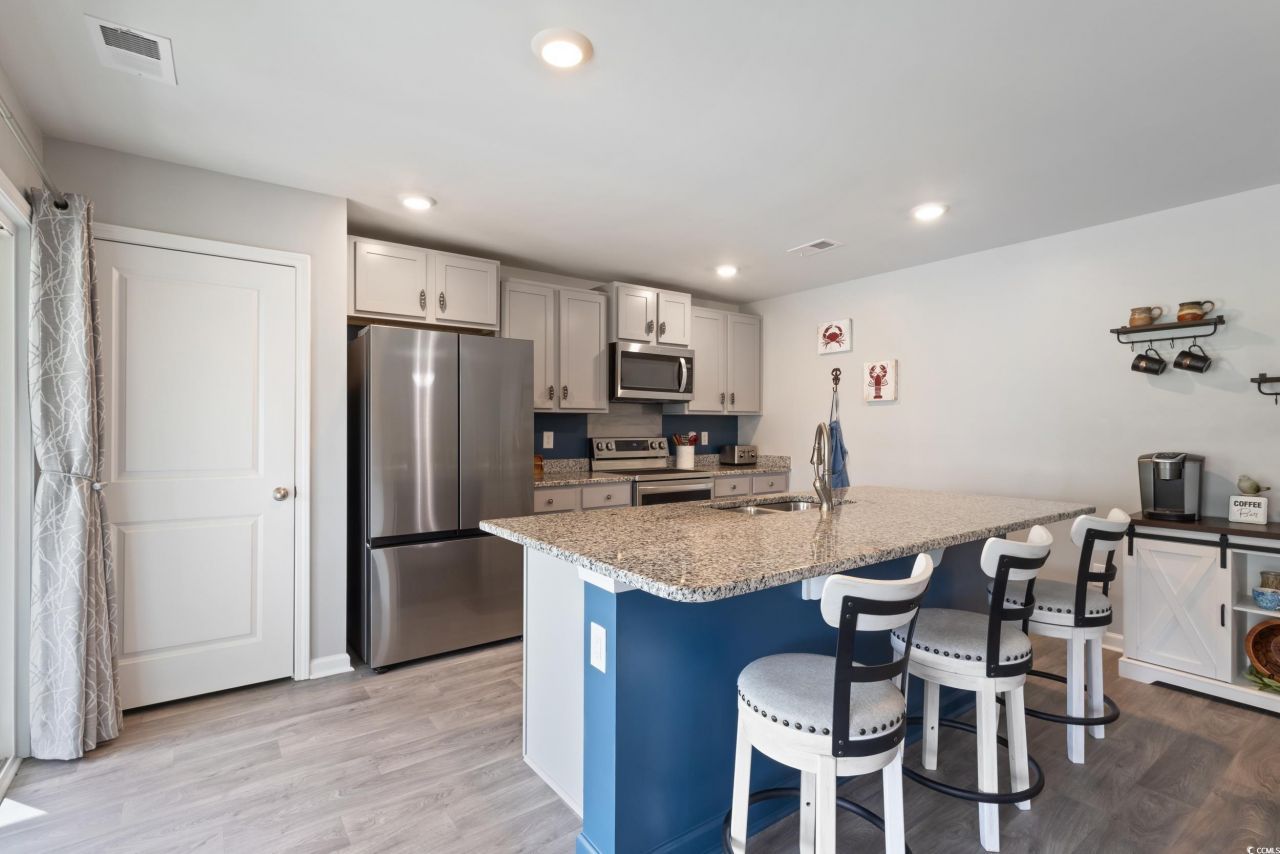 178 Belmonte Dr. Photo 7