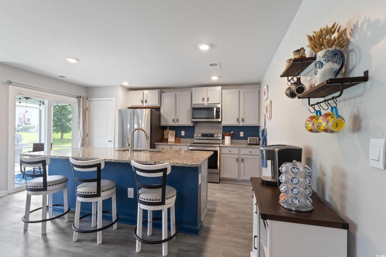 178 Belmonte Dr. Photo 9