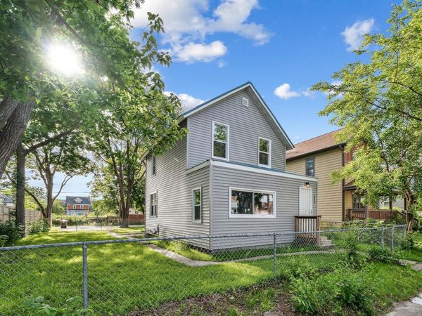 2433 16th Avenue S, Minneapolis, MN 55404