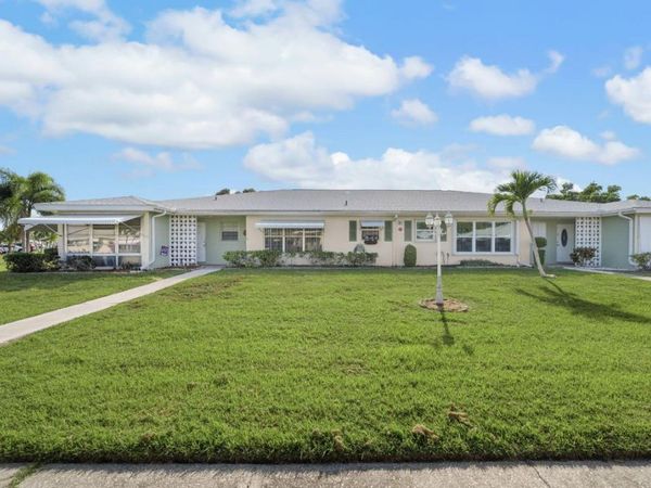 911 Savannas Point Drive, Unit B (E), Fort Pierce, FL 34982