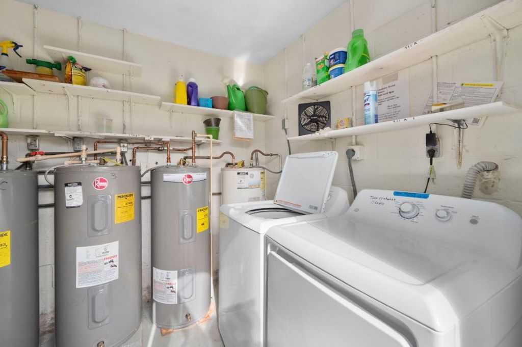 911 Savannas Point Drive, Unit B (E), Fort Pierce, FL 34982 Photo