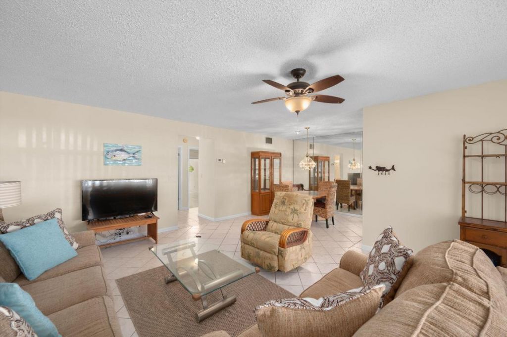 911 Savannas Point Drive, Unit B (E), Fort Pierce, FL 34982 Photo