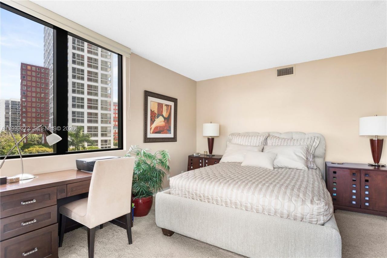 1581 Brickell Ave, Unit 107, Miami, FL 33129 Photo