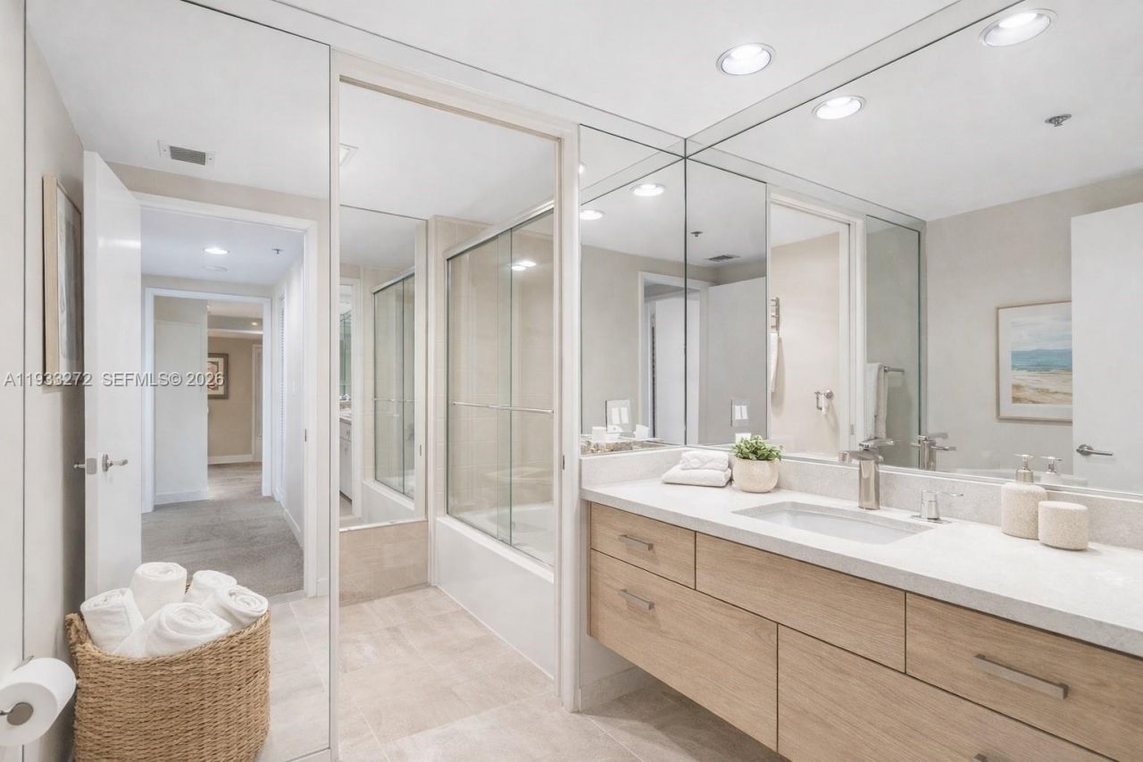 1581 Brickell Ave, Unit 107, Miami, FL 33129 Photo