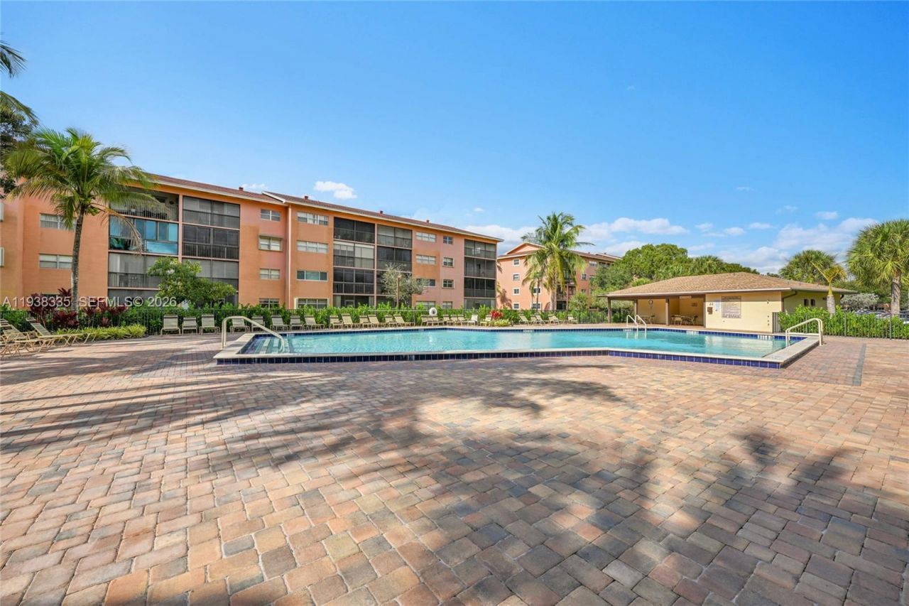 701 SW 142nd Ave, Unit 104S, Pembroke Pines, FL 33027 Photo