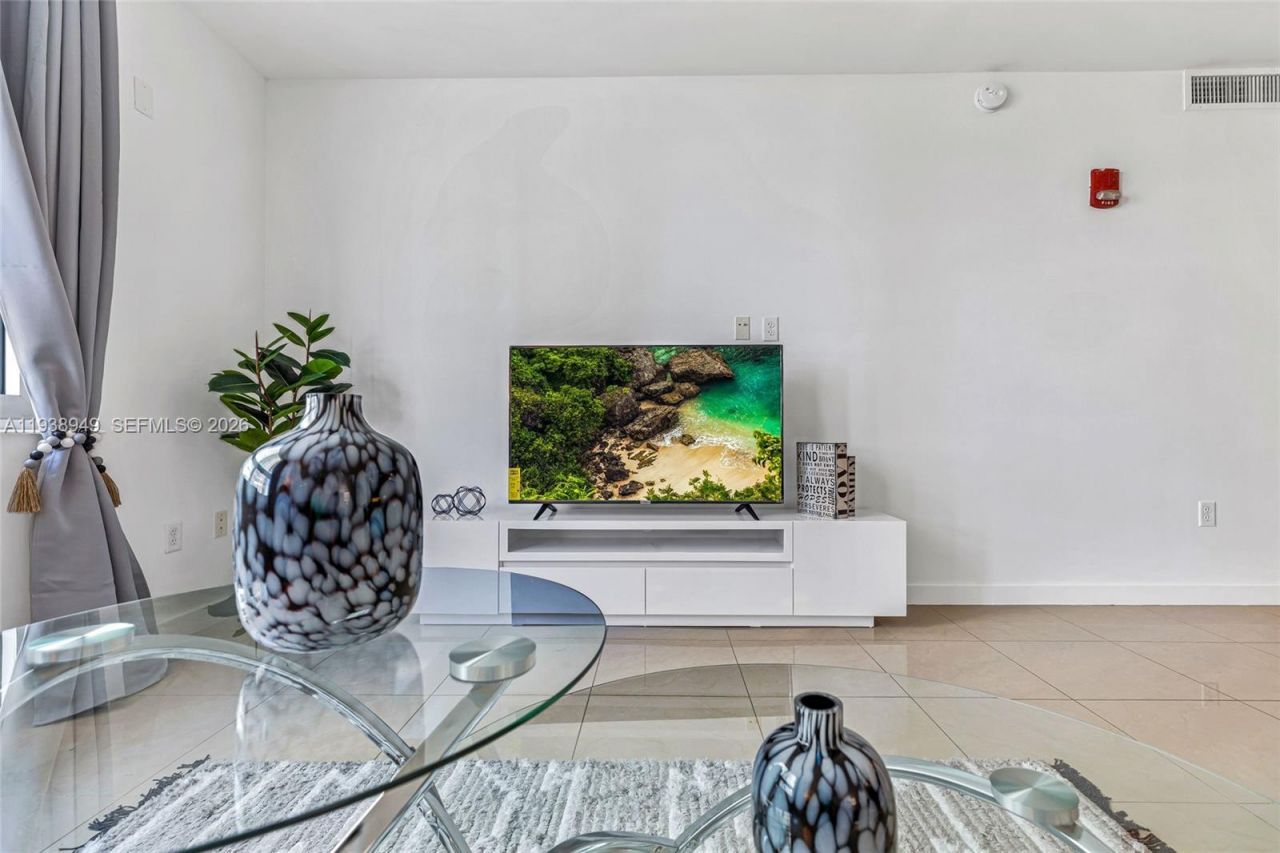 3250 NE 1st Ave, Unit 603, Miami, FL 33137 Photo