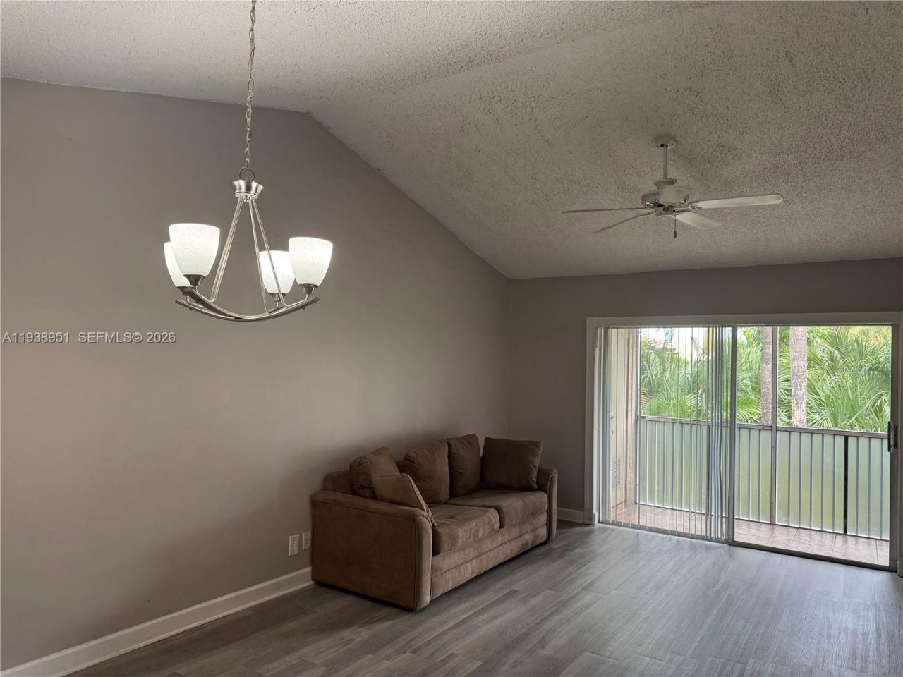 5580 Lakeside Dr, Unit 205, Margate, FL 33063 Photo