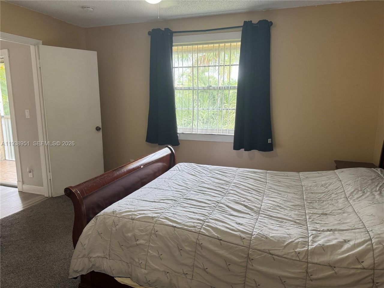 5580 Lakeside Dr, Unit 205, Margate, FL 33063 Photo