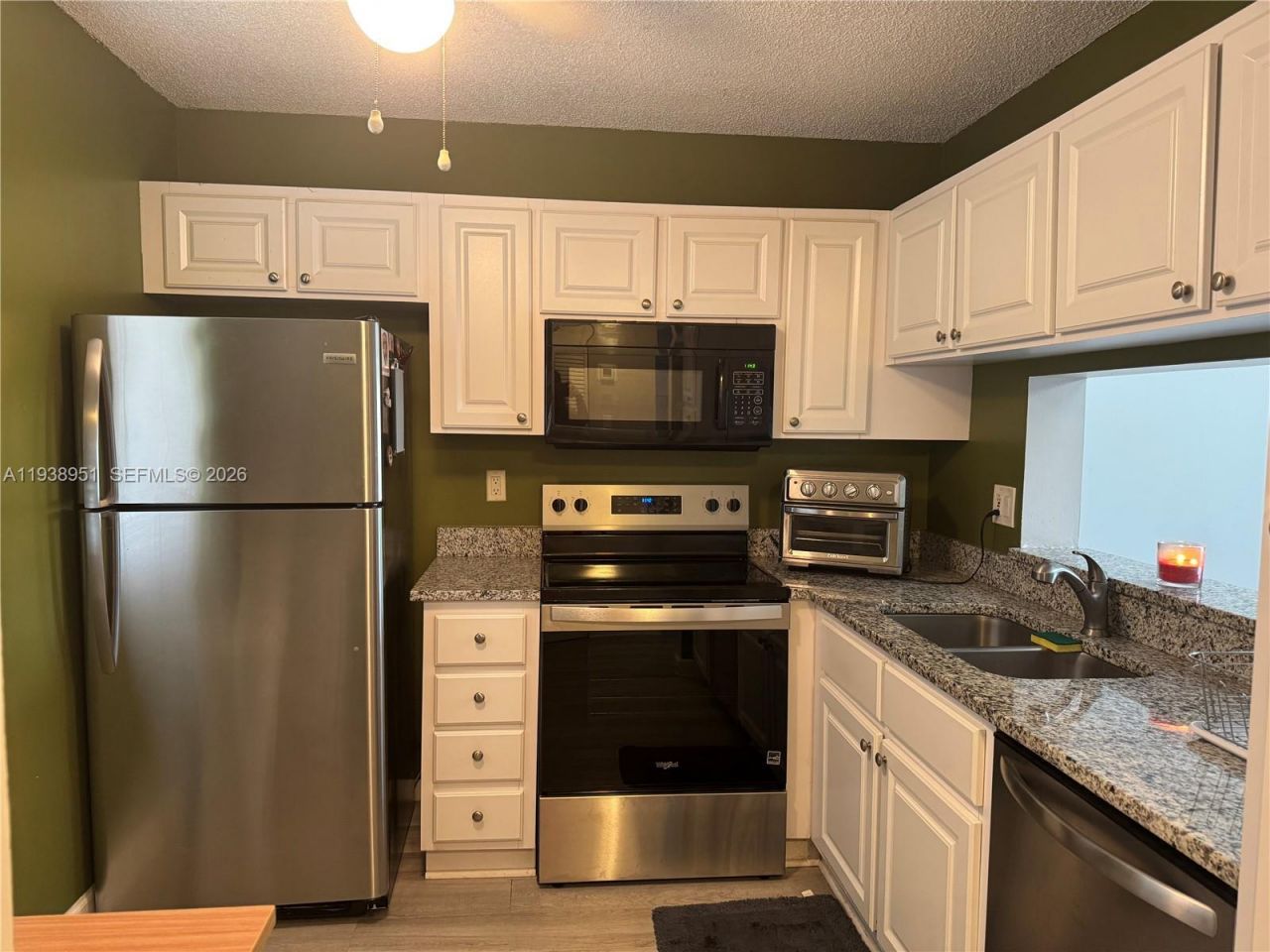 5580 Lakeside Dr, Unit 205, Margate, FL 33063 Photo