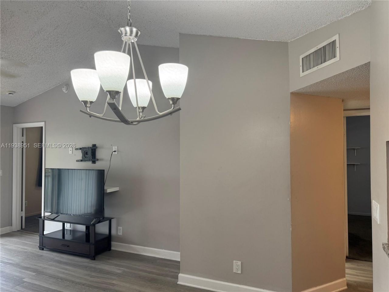 5580 Lakeside Dr, Unit 205, Margate, FL 33063 Photo