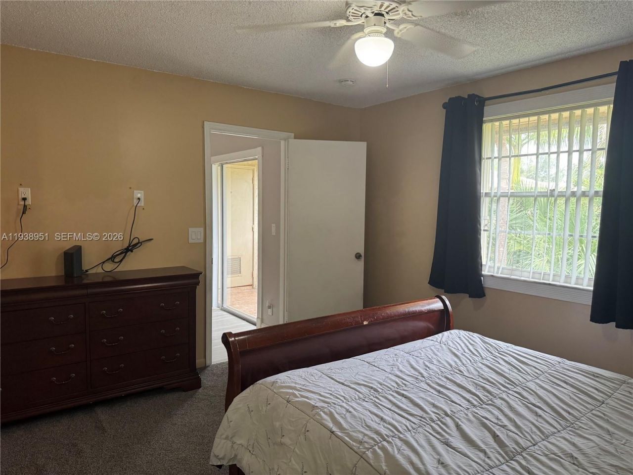 5580 Lakeside Dr, Unit 205, Margate, FL 33063 Photo