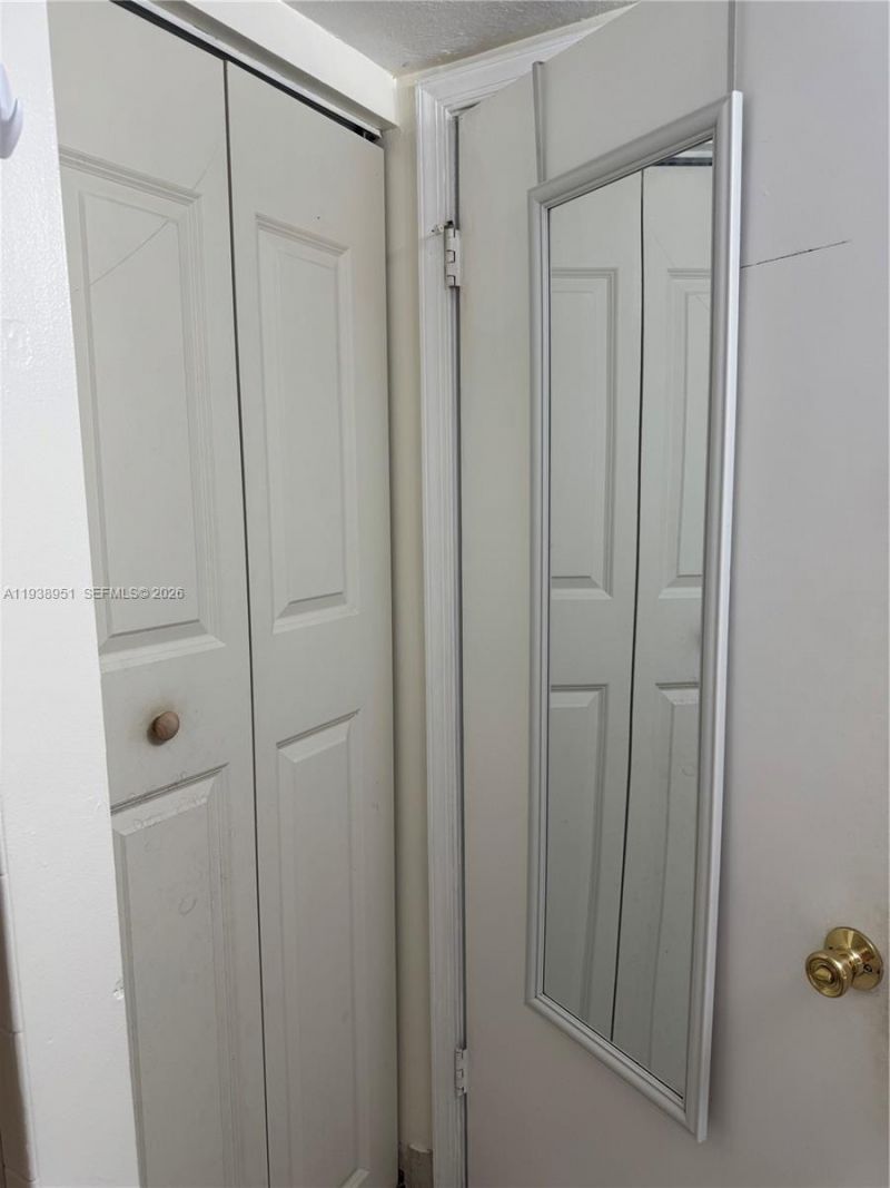 5580 Lakeside Dr, Unit 205, Margate, FL 33063 Photo