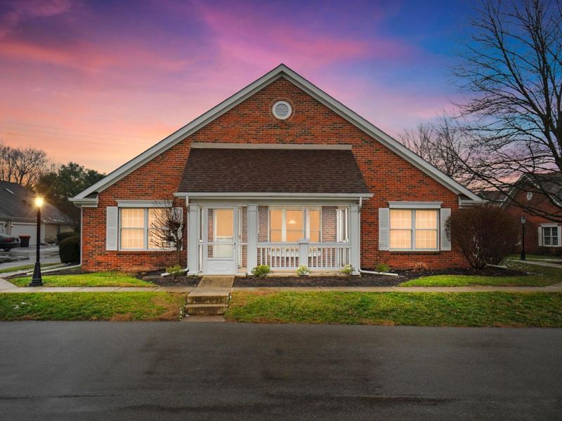 217 Shannon Lane, Granville, OH 43023 Photo 2