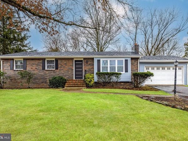 21 STATE PARK DRIVE, HOPEWELL, NJ 08525