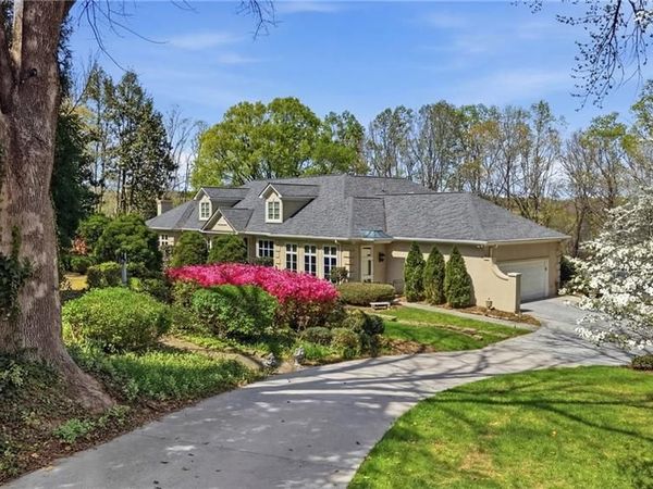 4 Deerwood Court, Greensboro, NC 27410