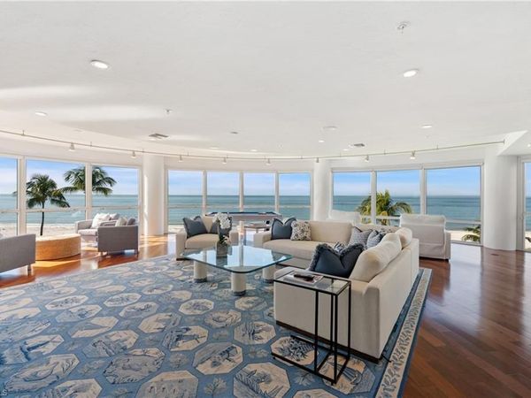 4601 Gulf Shore BLVD N, Unit 3, NAPLES, FL 34103